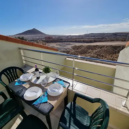 In Mit Terrasse Und Meerblick